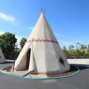 wigwam-motel.palm-springs-ca-hotels.com/